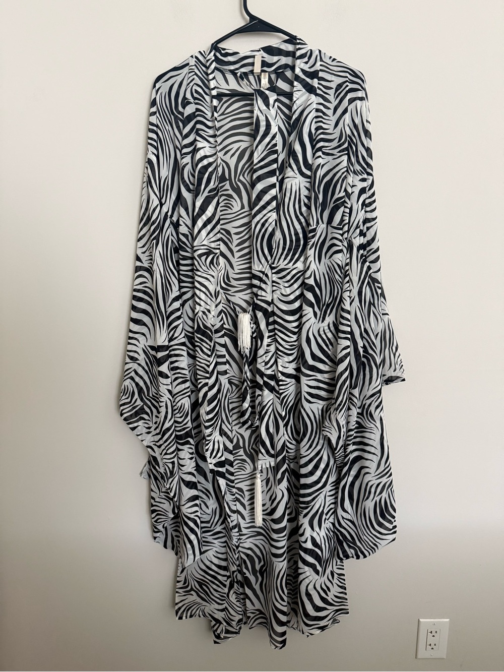 Shonda Shear Zebra Print Tassel Kimono Cover Up One Size Boho Resort Wear - Picture 2 of 13